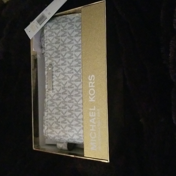 Michael Kors Adjustable Belt Bag silver sz. L/XL - Picture 2 of 12